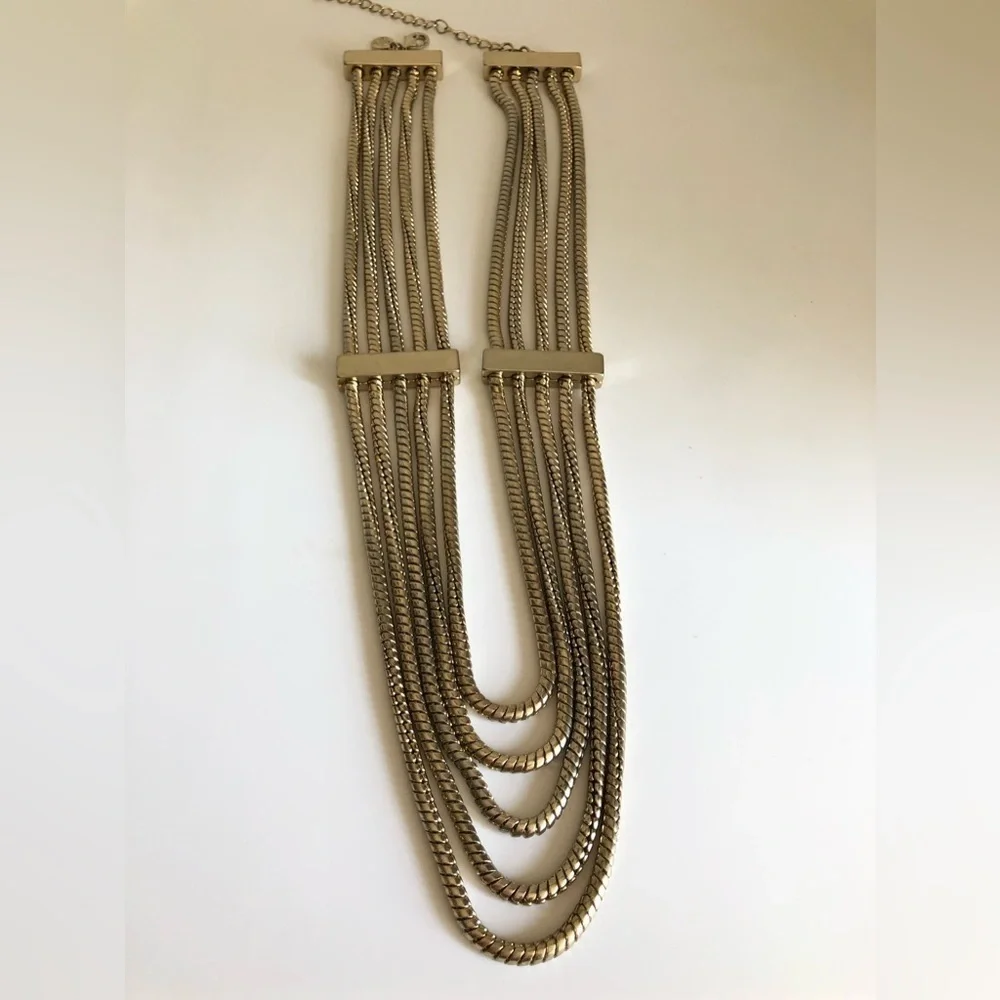 Tommy Bahama silver tone necklace